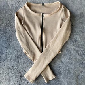 Long sleeve zipper top